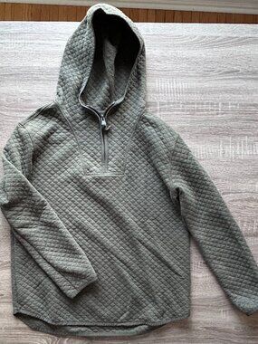 Wind River Olive Green Quilted Quarter-Zip Hooded Pullover Sweater